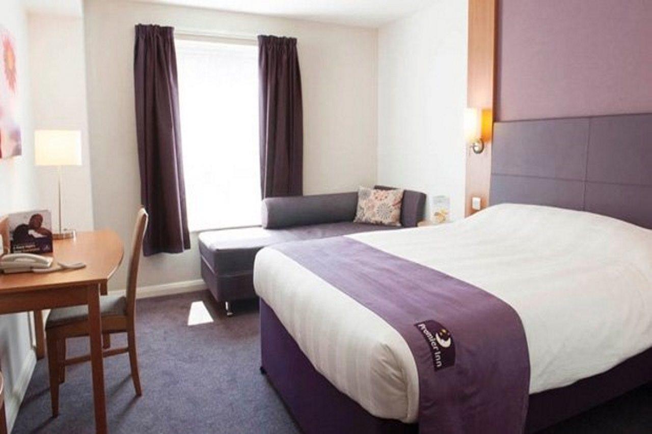 Premier Inn Newton Abbot Εξωτερικό φωτογραφία