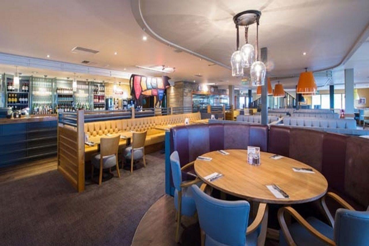 Premier Inn Newton Abbot Εξωτερικό φωτογραφία